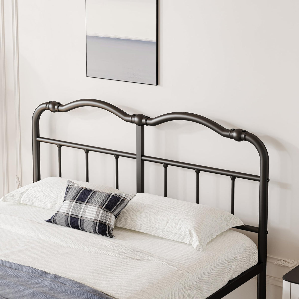 Queen Size Black Metal Platform Bed Frame with Headboard S3278